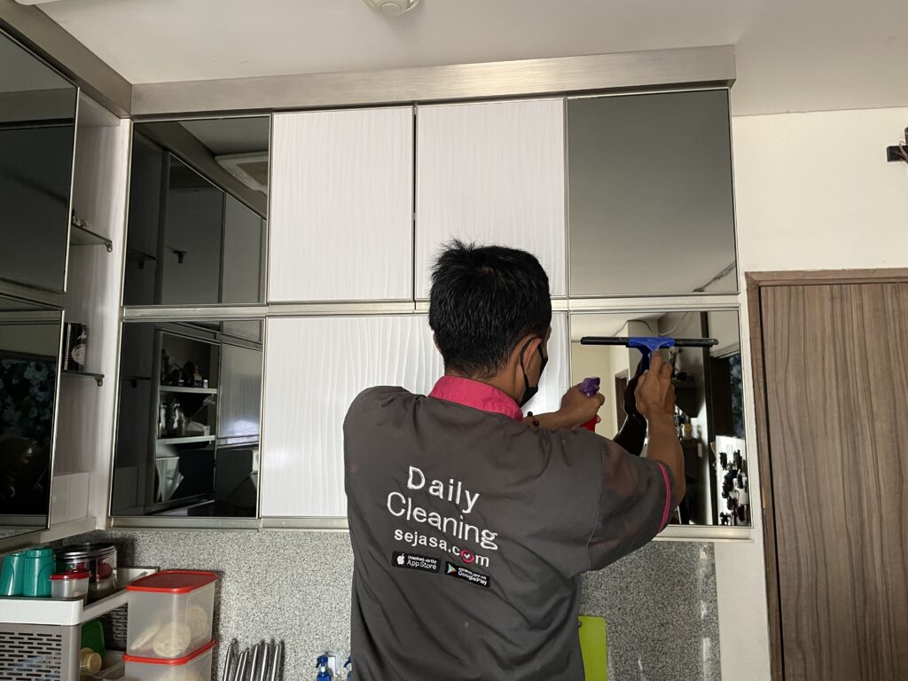 Rumah Bersih, Hidup Sehat: Temukan Kualitas Terbaik dengan Layanan Home Cleaning Services
